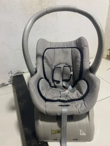 Vendo Bebê conforto 