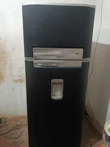 Geladeira Electrolux Gelo seco 