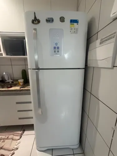 Geladeira Eletrolux 433 L