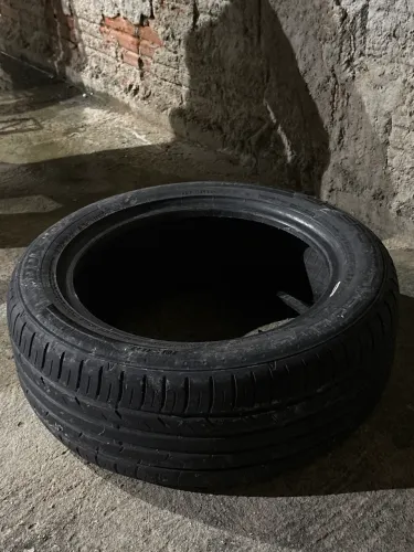 Vendo pneu 195/55 R15