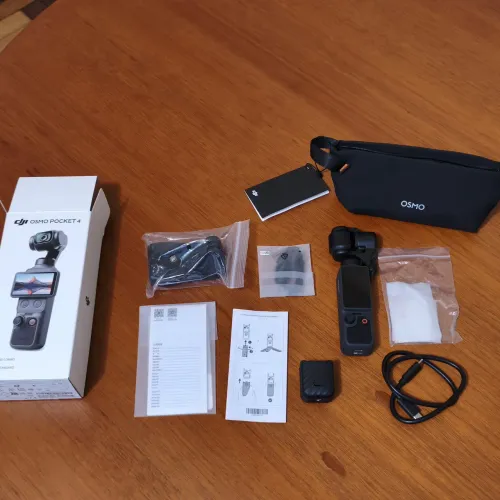 DJI Osmo Pocket 4 - Combo Padrão