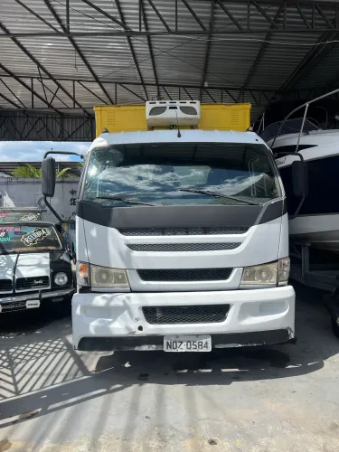 CAMINHÃO BAU FRIGORÍFICO IVECO