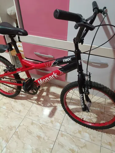 Monark BMX - R$ 350,00 Linda