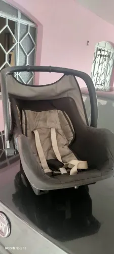 Vende-se Bebê conforto