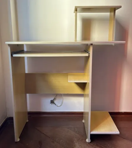 Escrivaninha para computador