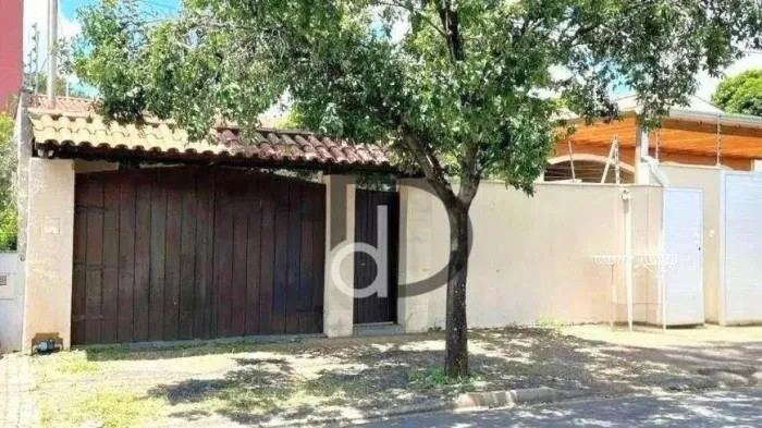 Casa a venda vila Santana Valinhos/SP R$ 900.000.00