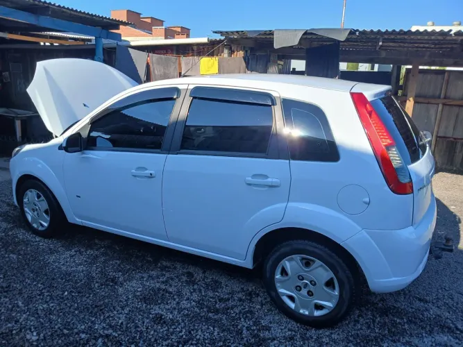 Ford Fiesta S 1.0 8V Flex 5P 2014