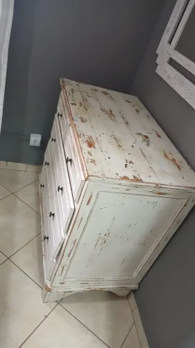 Cômoda em madeira, pintura em pátina!!