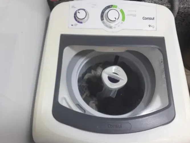 Máquina de lavar cônsul 9kl com defeito só está centrifugando bem a roupa 
