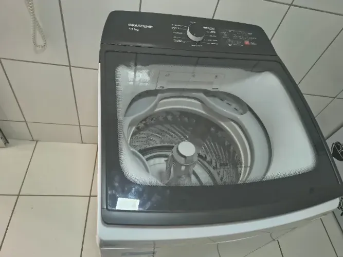 Vendo máquina de lavar roupas 17 kilos semi nova 1200
