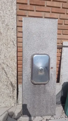 Pia de Inox 1,50m Concretada com Cuba e Válvula - Ótimo Estado