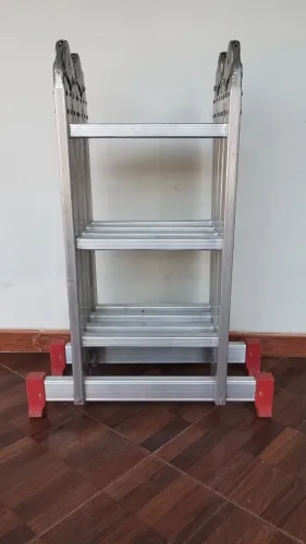 Escada de alumínio