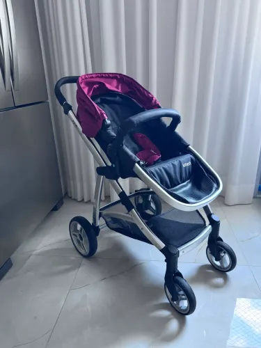 Carrinho de bebê Moisés e bebê conforto infanti epic lite