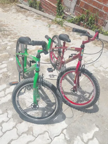 2 Bicicletas Aro 20 - Verde e Vermelha | Oportunidade! ?