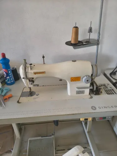 Máquina Costura Reta Industrial