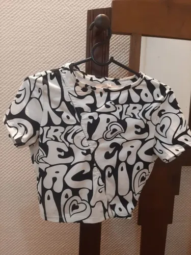 Blusa cropped. Tamanho M. Marca POOL.