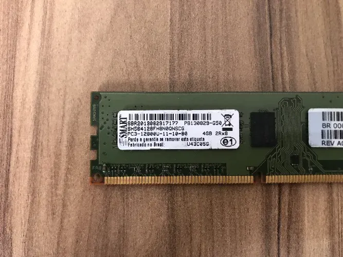 Memória RAM 4GB DDR3 1600MHz PC3-12800U Desktop SMART Testada