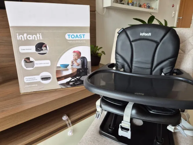 Cadeirinha de alimentação portátil 