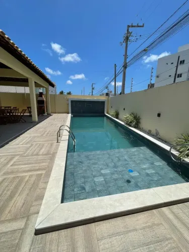 Aluga-se apartamento no NOVO GEISEL com área de lazer