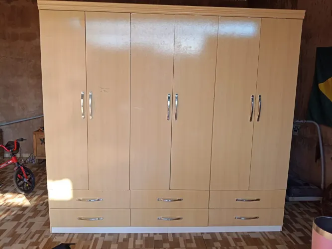 Guarda roupa de casal