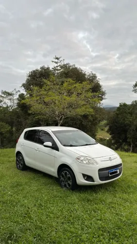 Fiat Palio Essence 1.6 Flex 16V 5P 2013