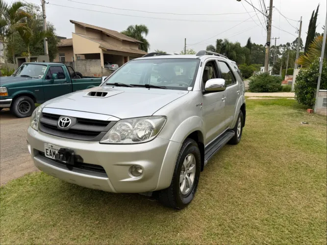 Toyota Hilux SW4 SRV D4-d 4X4 3.0 TDI Dies. AUT 2007