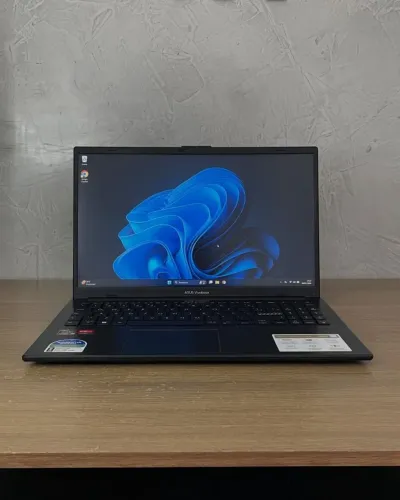 Notebook ASUS Vivobook Go 15 8gb ram, 512 ssd, tela IPS , Novo com 10 Meses de garantia