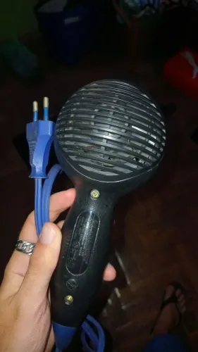 Secador de Cabelo Black & Decker Bom Estado