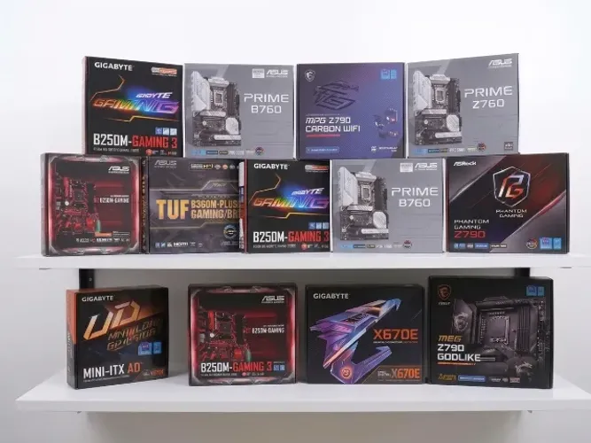 Placas-mãe Intel e ADM - Novas