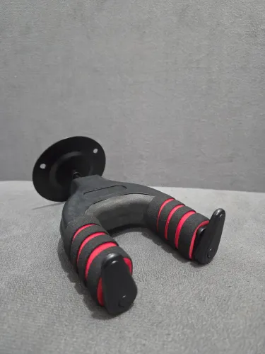Suporte de parede com trava para instrumentos
