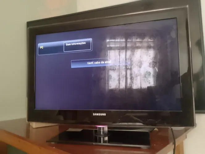 Tv Samsung Full HD 1080p apenas para retirada.