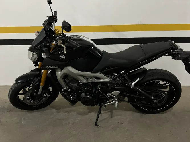 MT09 2015