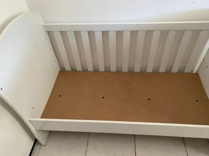 Vendo berço cama com colchão