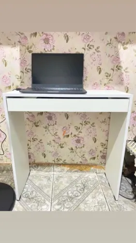 Mesa escrivaninha nova em mdf na cor branca
