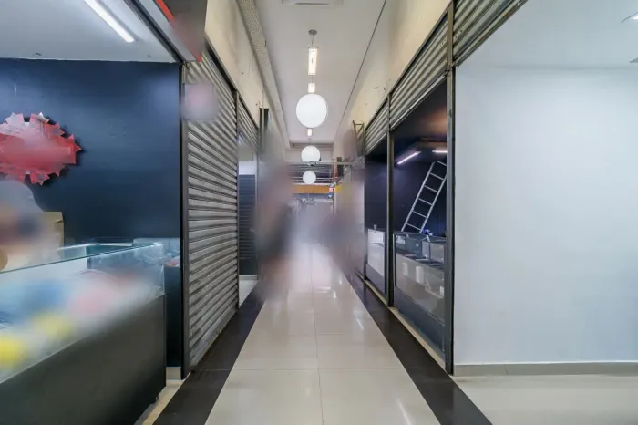 Loja em galeria na Rua Santa Ifigênia, 190 - Box 16  5 m²