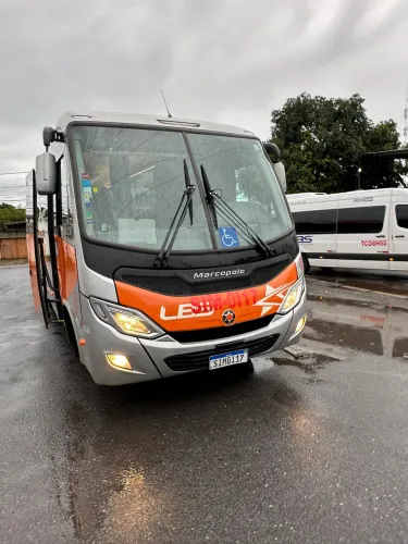 Micro ônibus Mercedes 