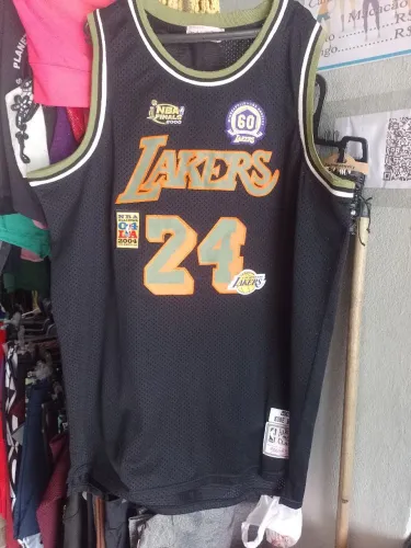 Camiseta preta 24 Kobe Bryant 2007-08 clássica M & N