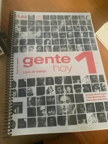 Livro espanhol gente hoy 