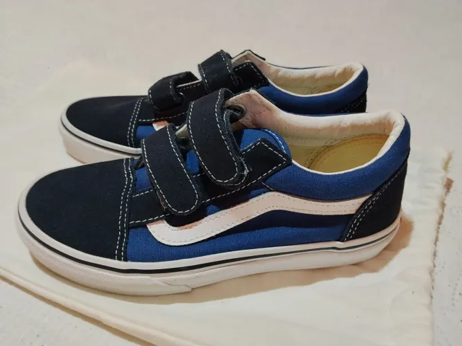 Tênis Vans azul infantil com velcro tamanho 33