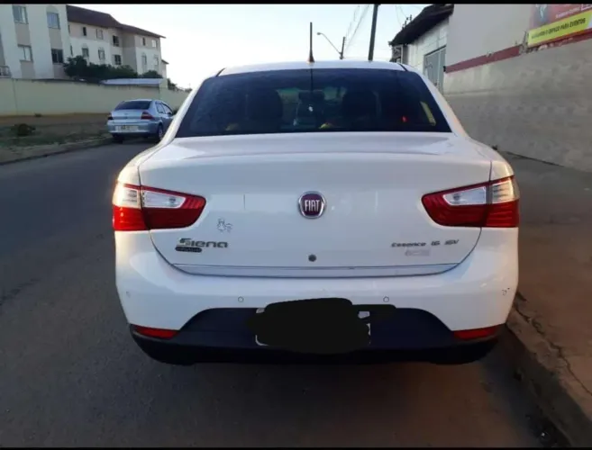 Fiat Grand Siena Essence 1.6 Flex 16V 2014
