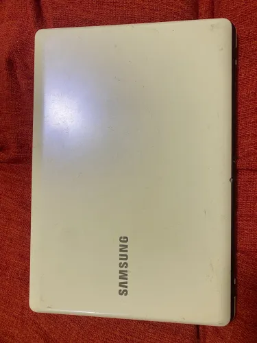 Sucata Samsung essentials E20 com HD e carregador 