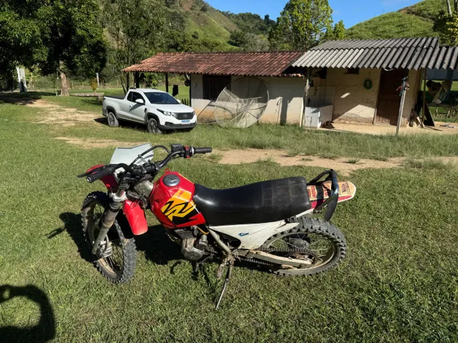 Honda XR 200