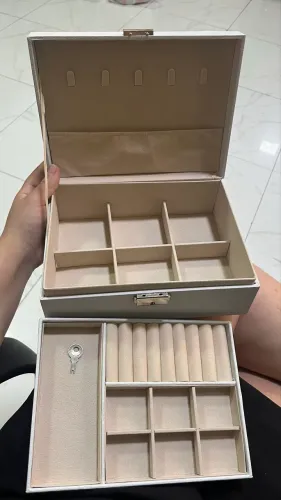 Vendo porta joia novo