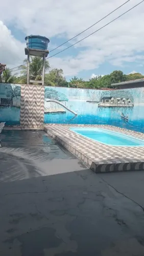 CASA COM PISCINA MOSQUEIRO FAROL