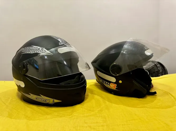 Capacete moto