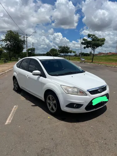 Ford Focus 2.0 16v/se/se Plus Flex 5P Aut. 2013