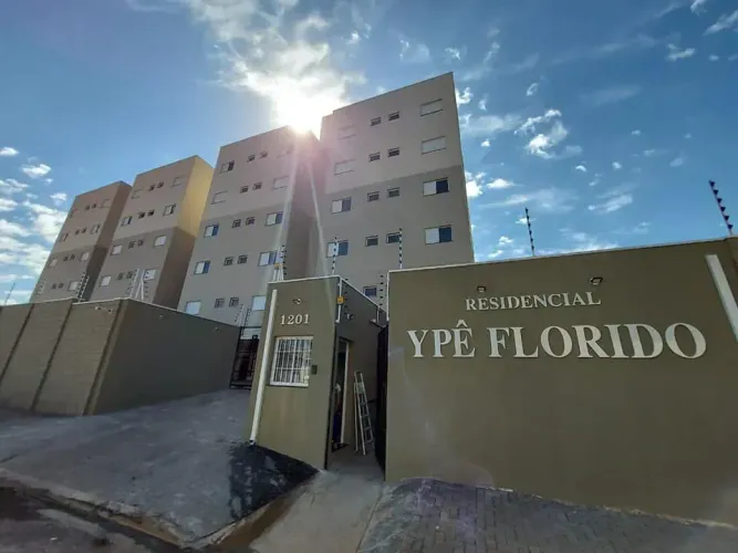 Apartamento para aluguel tem 60 metros quadrados com 2 quartos