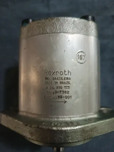 bomba hidráulica de engrenagens externas Bosch Rexroth código de peça 9 510 290 123