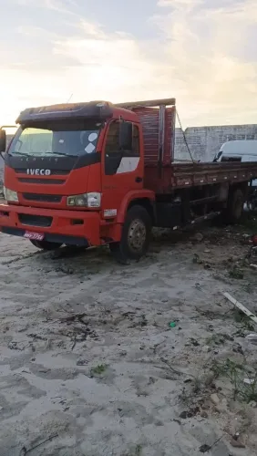 Caminhão toco Iveco vertis 130v18