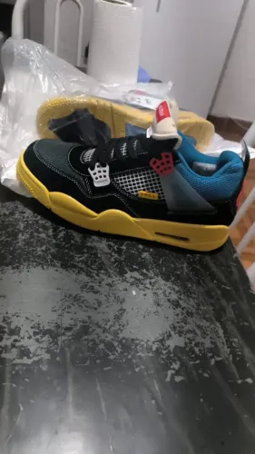 Tênis Nike Jordan 4 Edição Limitada Masculino